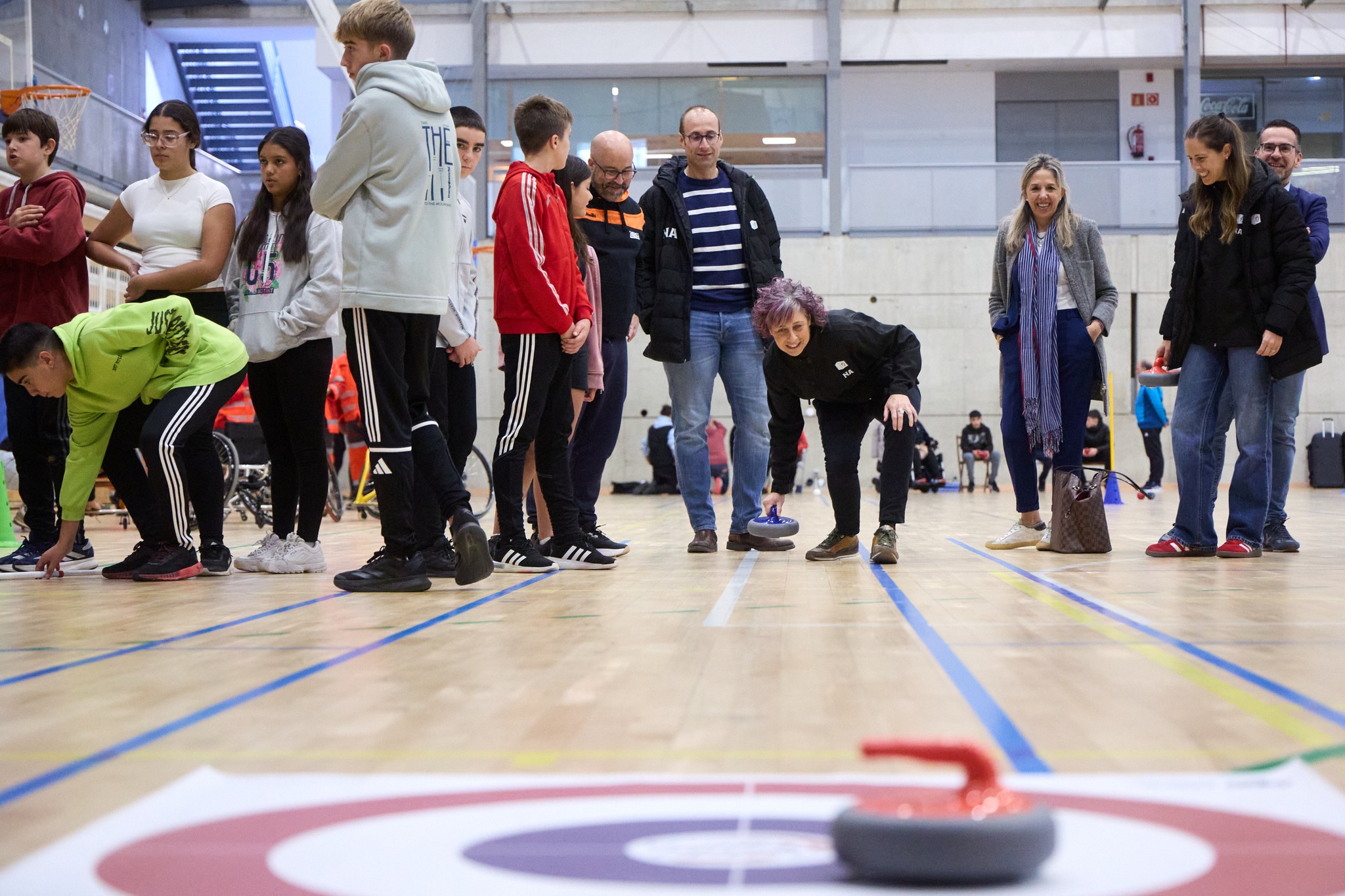 150 estudiantes se acercan al deporte adaptado en Estella-Lizarra